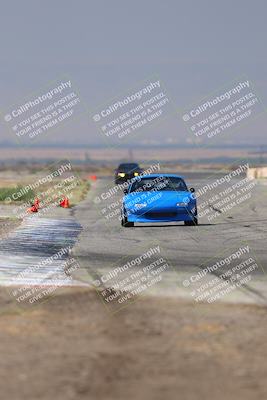 media/Sep-20-2025-Extreme Speed (Sat) [[1fcc23683c]]/Orange (Mid Intermediate)/Session 2 (Sunrise)/